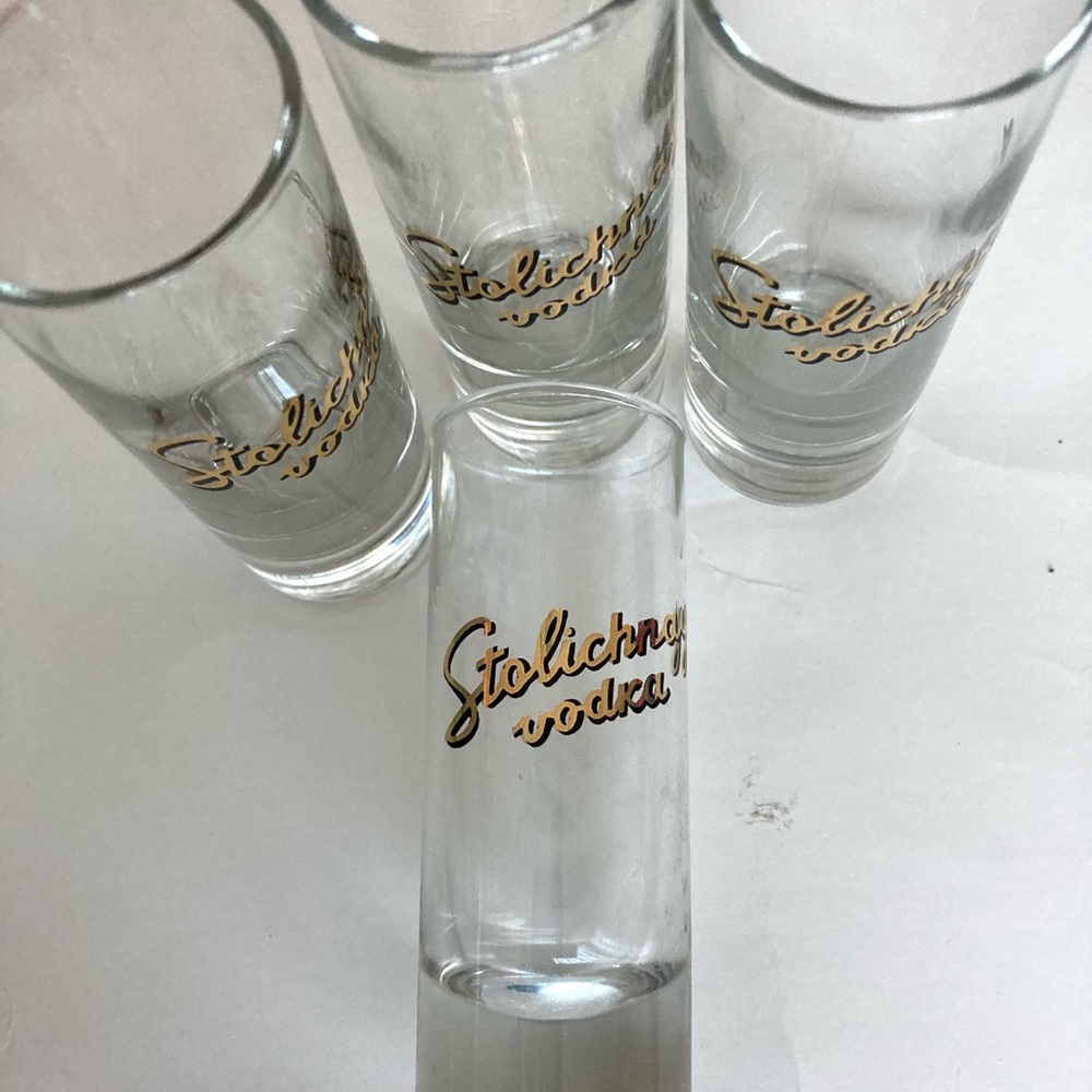 Stoli 4 Shot glasses Stoli shot glasses sets total 4 clear glass shot glasses